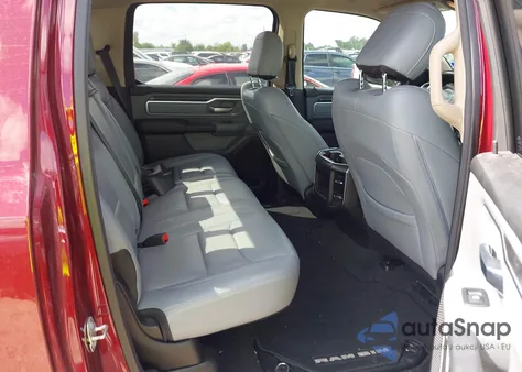 2019 Ram 1500 Big Horn/Lone Star z USA, uszkodzony, nr VIN 1C6RREFT3KN770069